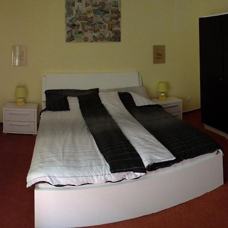 Apartments Vera Карловы Вары Экстерьер фото